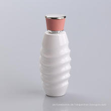 Weiße UVbeschichtungs-Spiralen-Form-Schönheits-Parfüm-leere Flasche